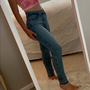 Levi’s High Rise Skinny Jeans